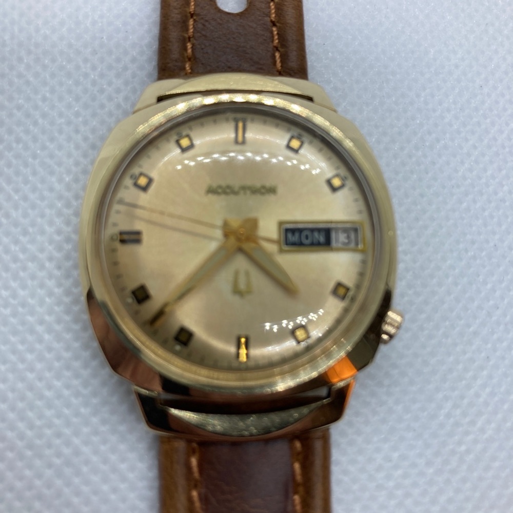 Accutron Tuning Fork 1970 14KT GOLD FILLED CASE Gorgeous Runs perfect